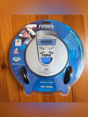Naxa NX-303 Silver Portable CD Player with Headphones